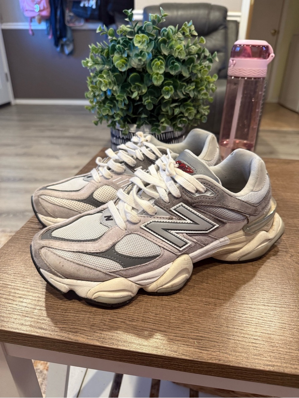 New Balance Men's Gray and White Running Shoes